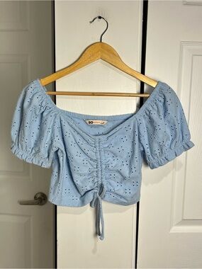 Women’s SO Blue Eyelet Cinch Front Ruched Puff Sleeve Top Powder Blue Festival M